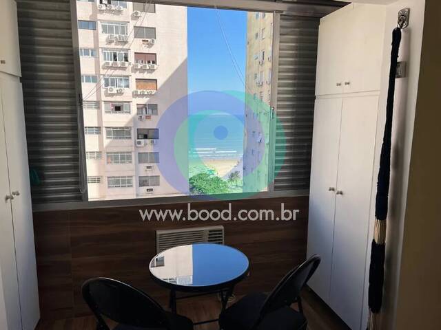 #3700 - Sala Living para Venda em Santos - SP