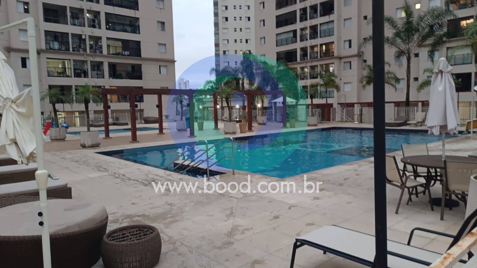 Apartamento à venda com 2 quartos, 62m² - Foto 1