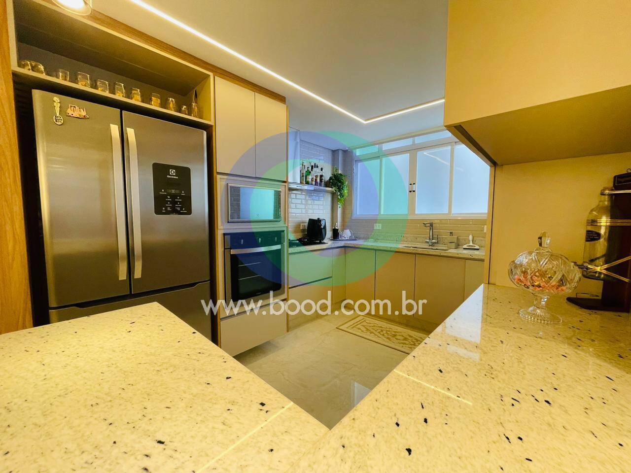 Apartamento à venda com 3 quartos, 147m² - Foto 13